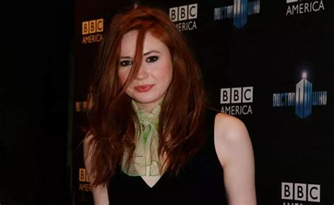 Karen Gillan’s naked selfie helps transform former ...